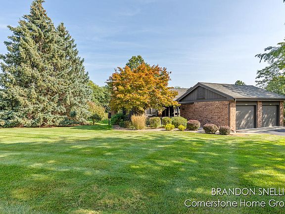 2nd image of 3413 Eagle Circle Ct NE