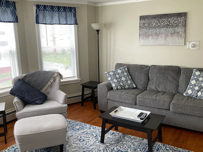 48 W Bates St #2 — Photo 4