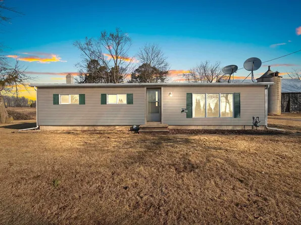 E3168 State Road 29, Kewaunee, WI 54216