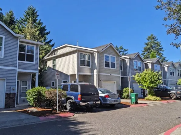 Halsey East Townhomes