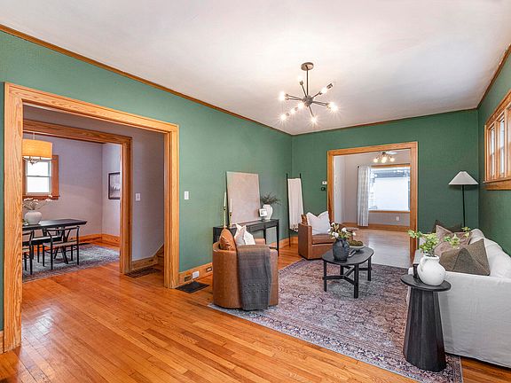 4th image of 720 Giddings Ave SE