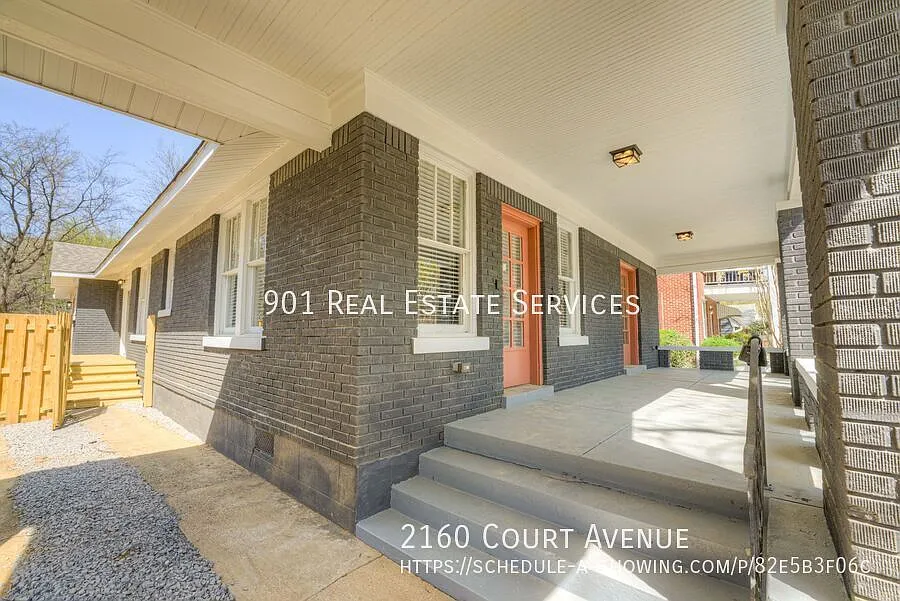 Duplex with Expansive Primary in Midtown — Photo 4