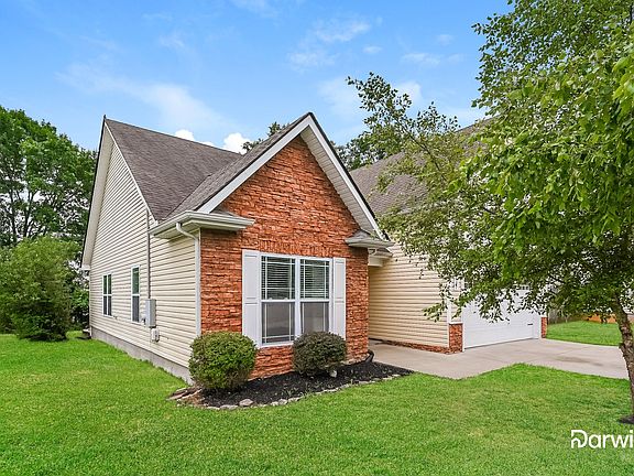 2nd image of 107 Amos Springs Way