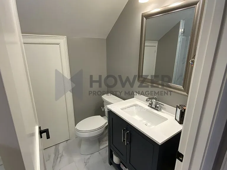 50 E Clinton St #4 — Photo 15