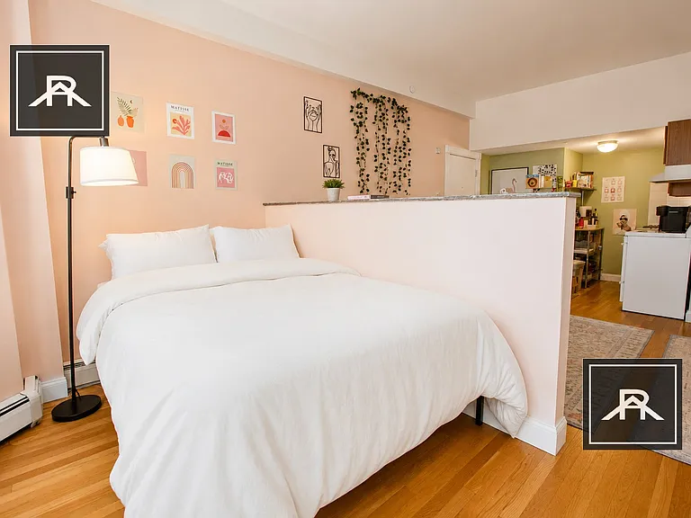 901 Beacon St #1 — Photo 4