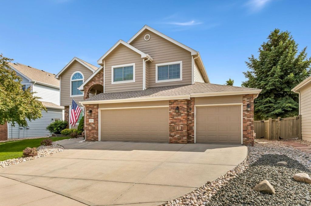 3221 Ledgestone Ct