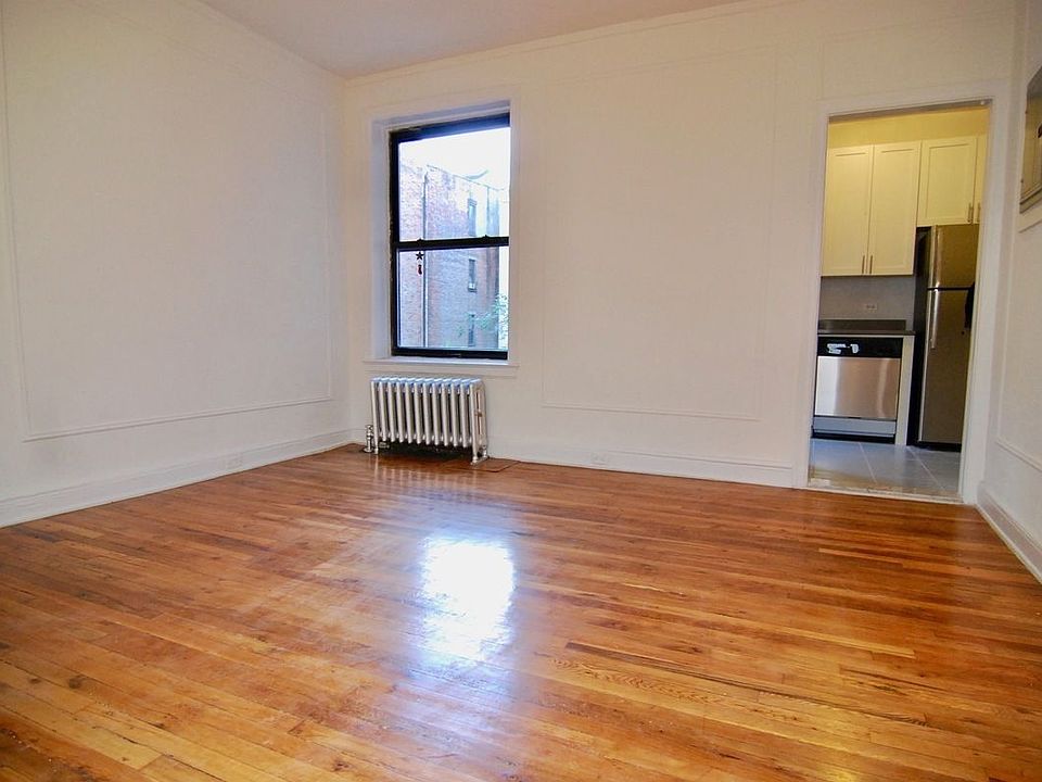 1st image of 405 W 45th St APT 4A