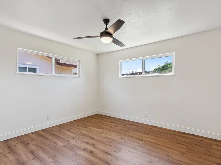 4014 E Buckingham Way — Photo 13