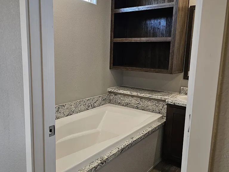 4600 Cumberland Farm Cir — Photo 9