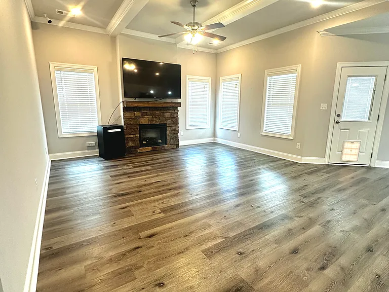906 Adirondac Way — Photo 6