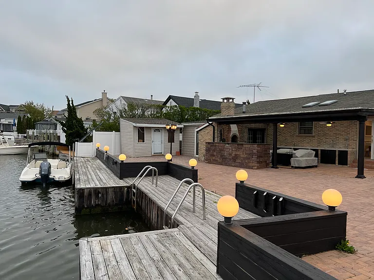 1 Sands Ln — Photo 11
