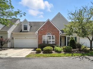 305 Lazelle Place Ln, Lewis Center, OH 43035