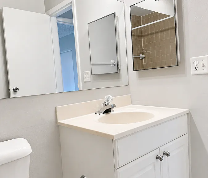 2709 Hidden Lake Blvd #C — Photo 13
