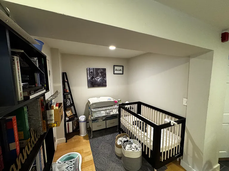 219 W Springfield St #1 — Photo 7