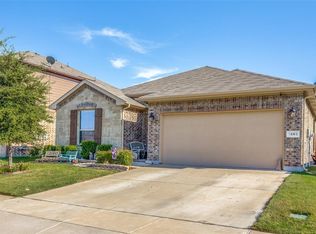 1080 Doe Meadow Dr, Burleson, TX 76028