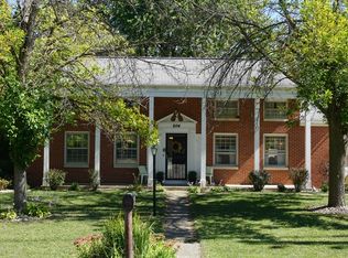204 N Smith Rd, Urbana, IL