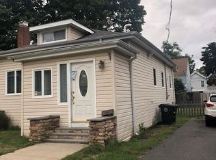 33 Andrews Ave, Milford, CT 06460