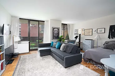 Rented by (Legacy) Elegran