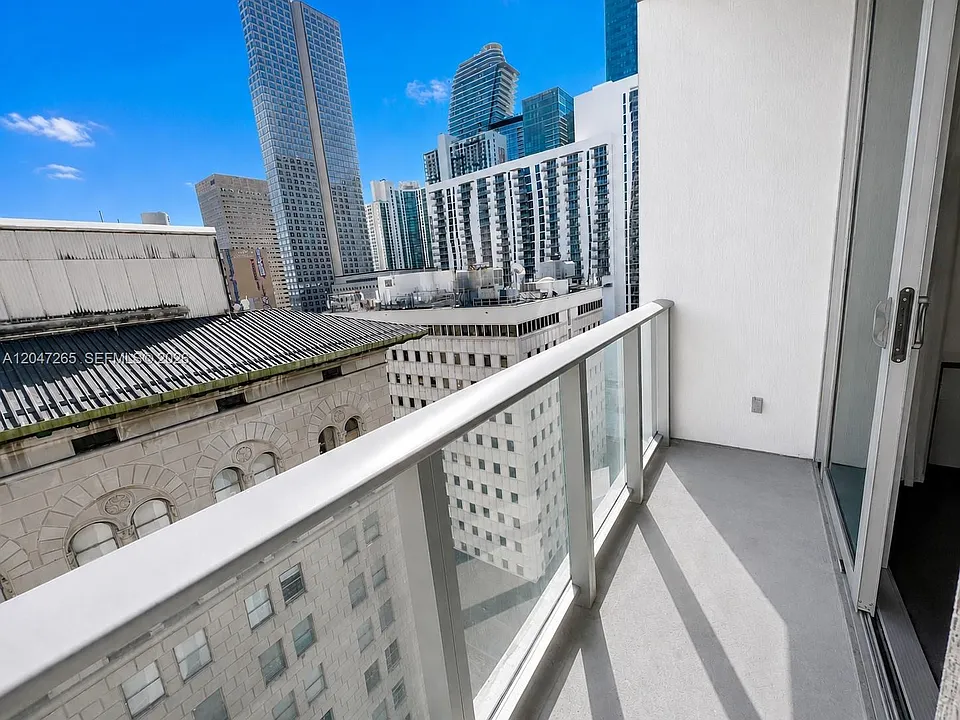 151 SE 1st St #1602