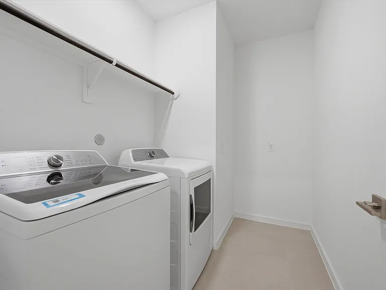 359 W Rose Marie Ln — Photo 22