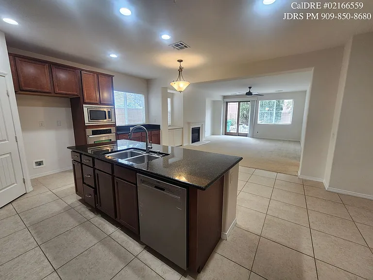 13891 Huntervale Dr — Photo 5