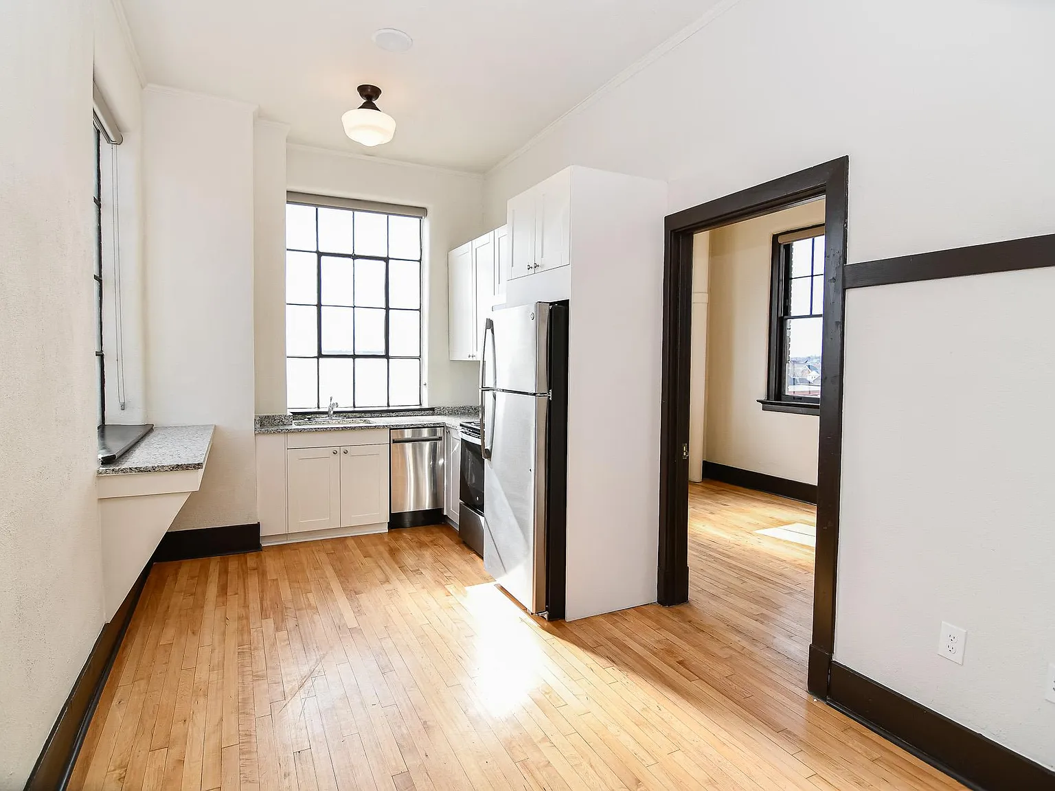1 bed, 460 sqft, $800 — Photo 2
