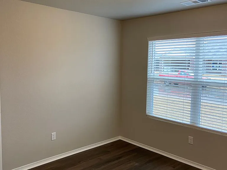 3829 Travers Ln — Photo 10