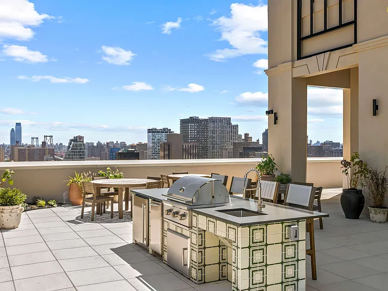 185 Chrystie St #501 — Photo 22