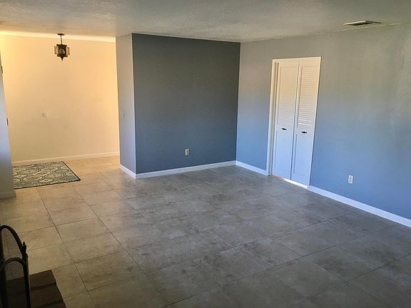 5th image of 835 Brentwood Pl