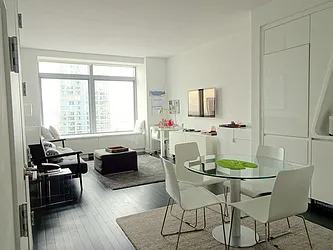 Rented by Rossi Living