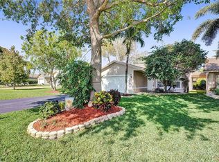 1653 NW 97th Ter, Coral Springs, FL 33071