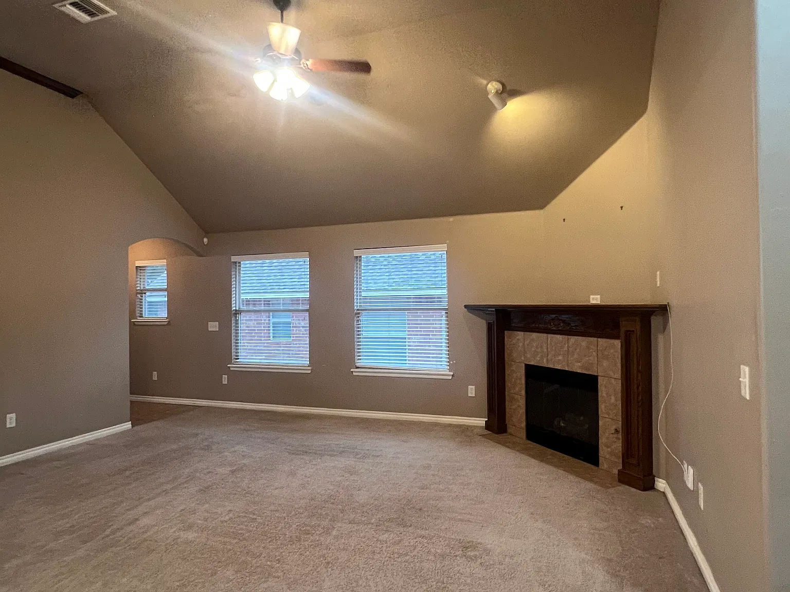 4 bed, 1496 sqft, $1,725 — Photo 3