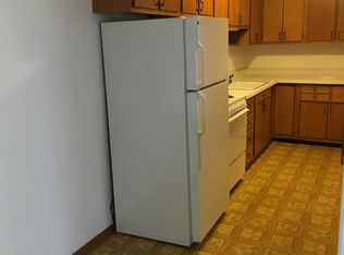 1408 Blackhawk Blvd APT 4, South Beloit, IL 61080