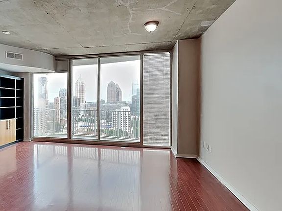 2nd image of 860 Peachtree St NE