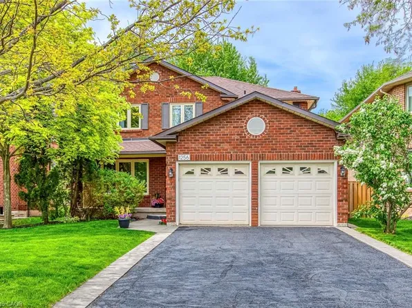 1256 Greenwood Cres, Oakville, ON L6J 6W2