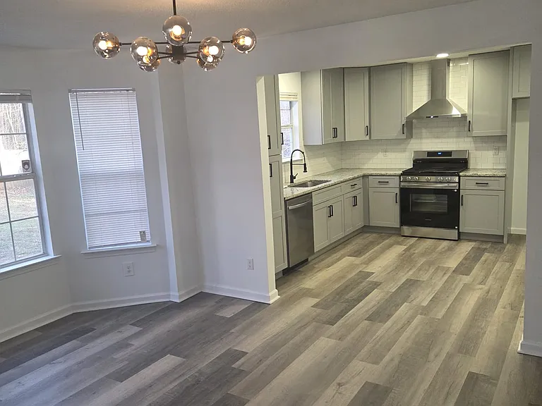 629 Fieldcrest Dr — Photo 10