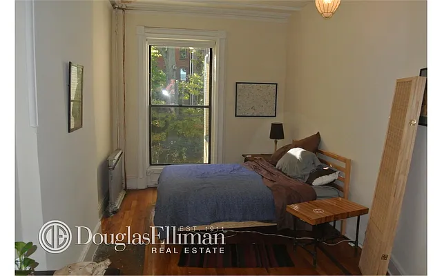 Rented by Douglas Elliman | media 38