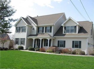 127 Willow St, Wethersfield, CT 06109