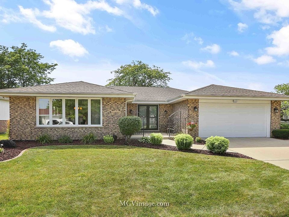 1st image of 15140 Lilac Ct