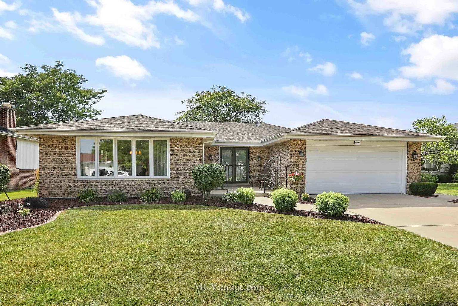 15140 Lilac Ct photo 1