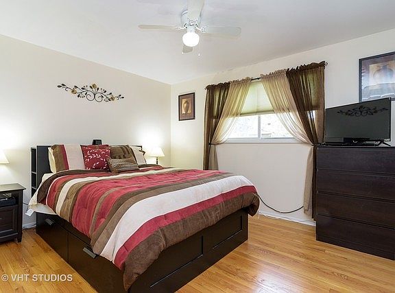 5th image of 934 E Aster Ave