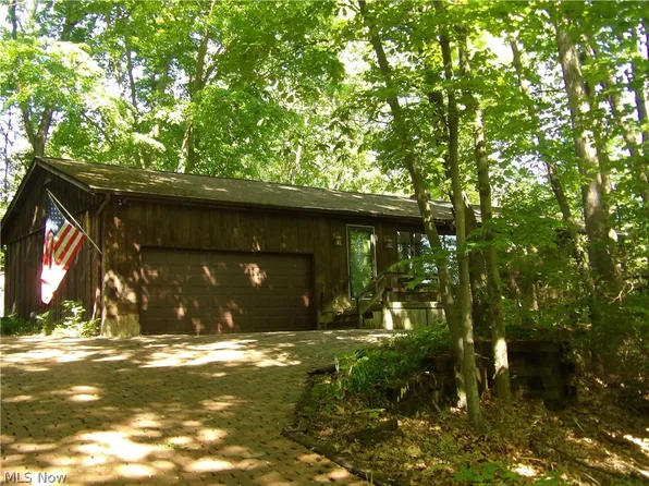 382 Caruthers Rd, Tallmadge, OH 44278