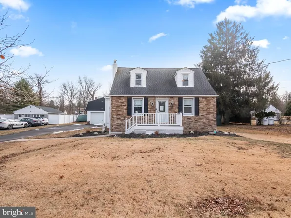 1719 N Line St, Lansdale, PA 19446