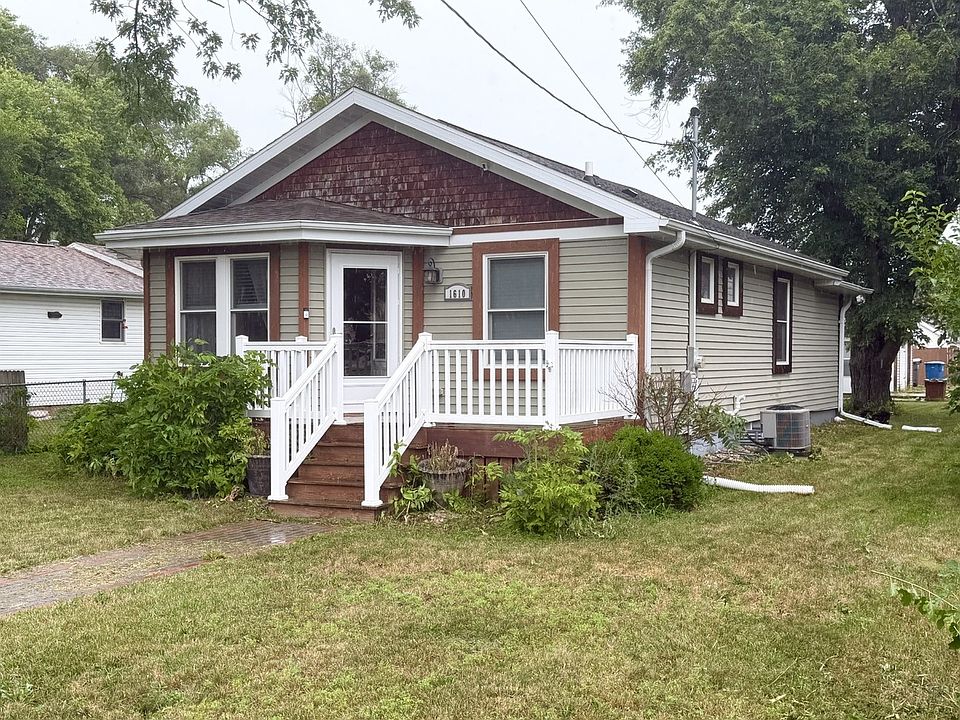1st image of 1610 Poplar St