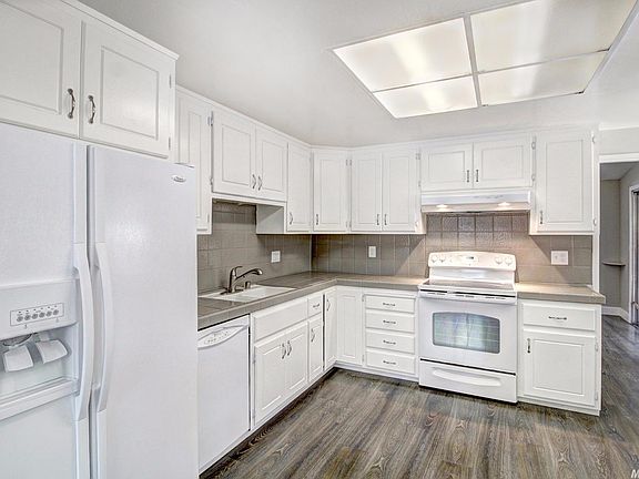 5th image of 5960 Nina Way