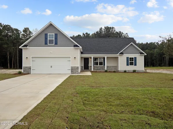 541 Orchard Creek Drive, Richlands, NC 28574