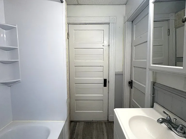 75 Whitney St #2 — Photo 6