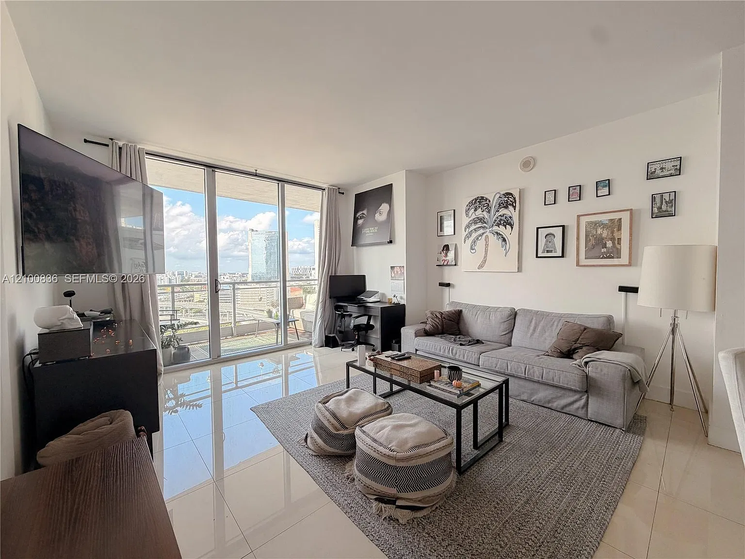 Ivy Condo — Photo 2