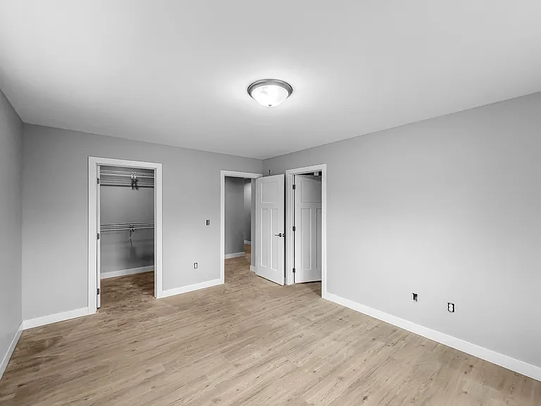 508 Cambridge St — Photo 8