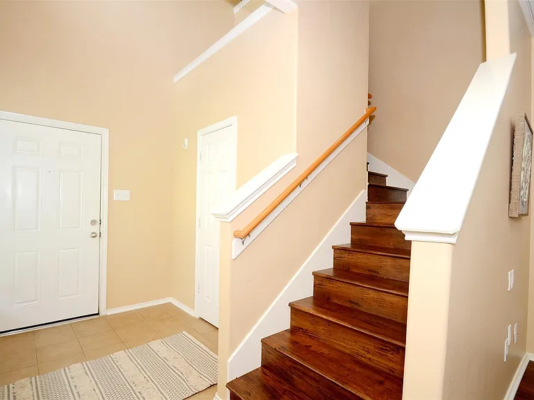 5606 Claybeck Ln — Photo 16
